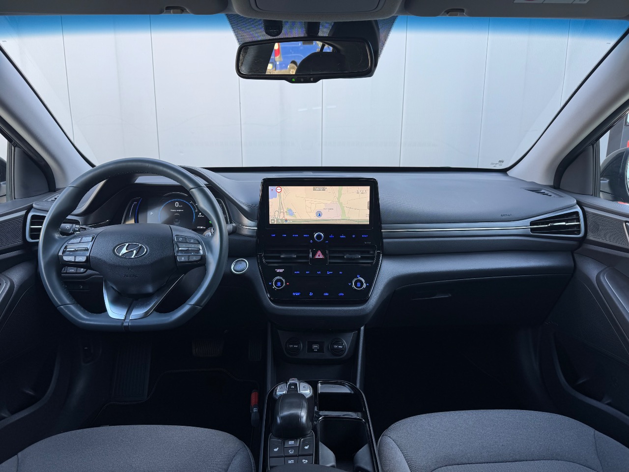 Hyundai IONIQ - фото 5