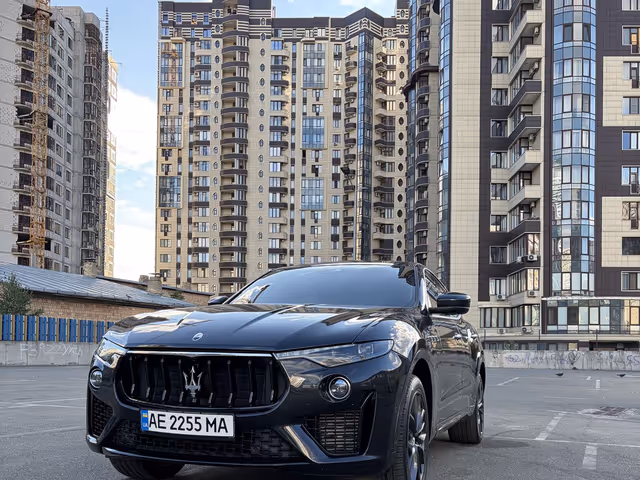 Maserati Levante - зображення 1
