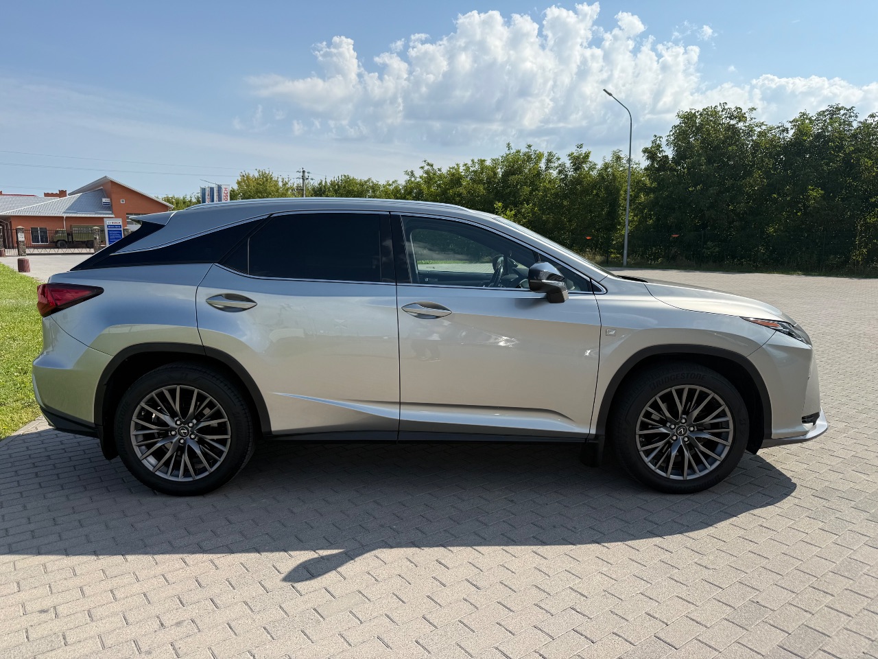 Lexus RX - фото 9