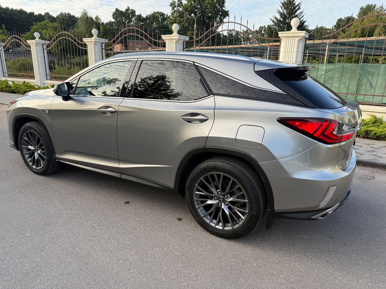 Lexus RX - фото 18