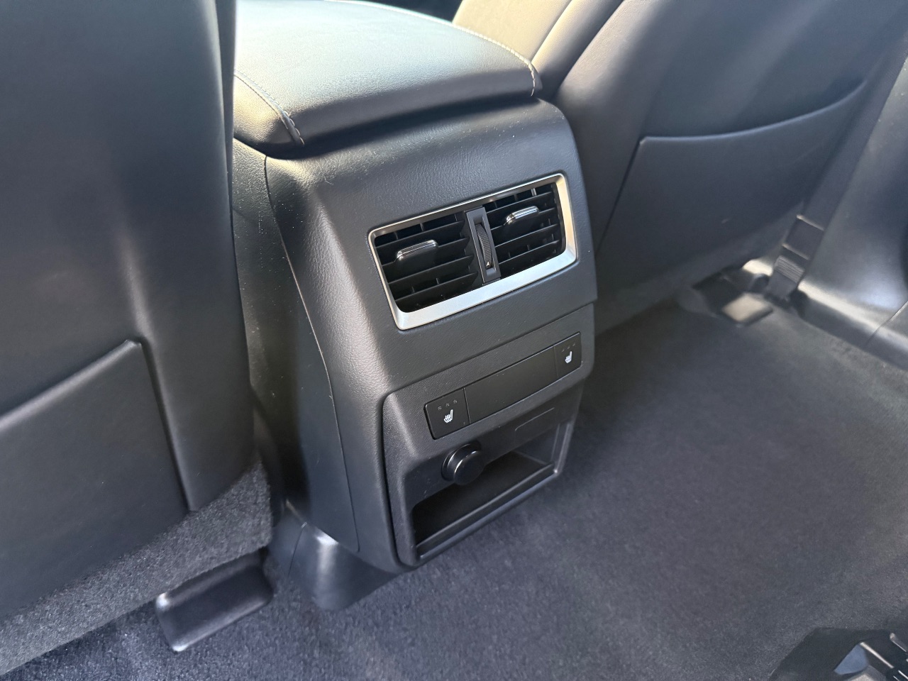 Lexus RX - фото 33