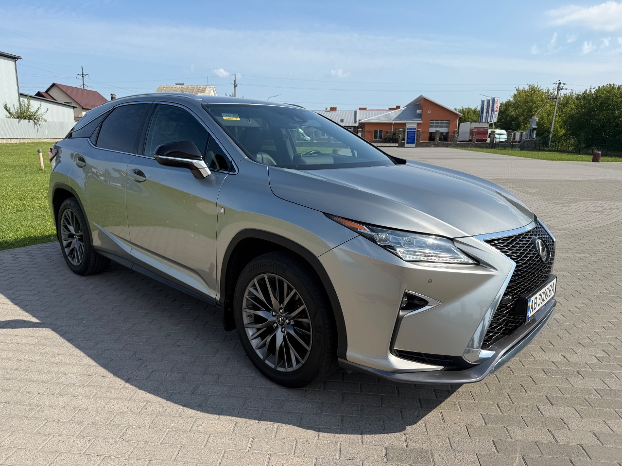 Lexus RX - фото 13