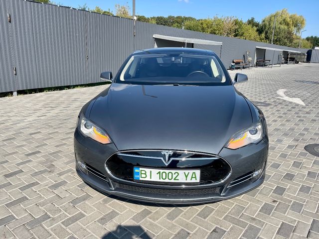Tesla Model S - зображення 2