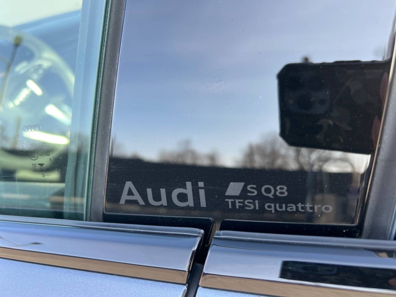 Audi SQ8 - фото 14