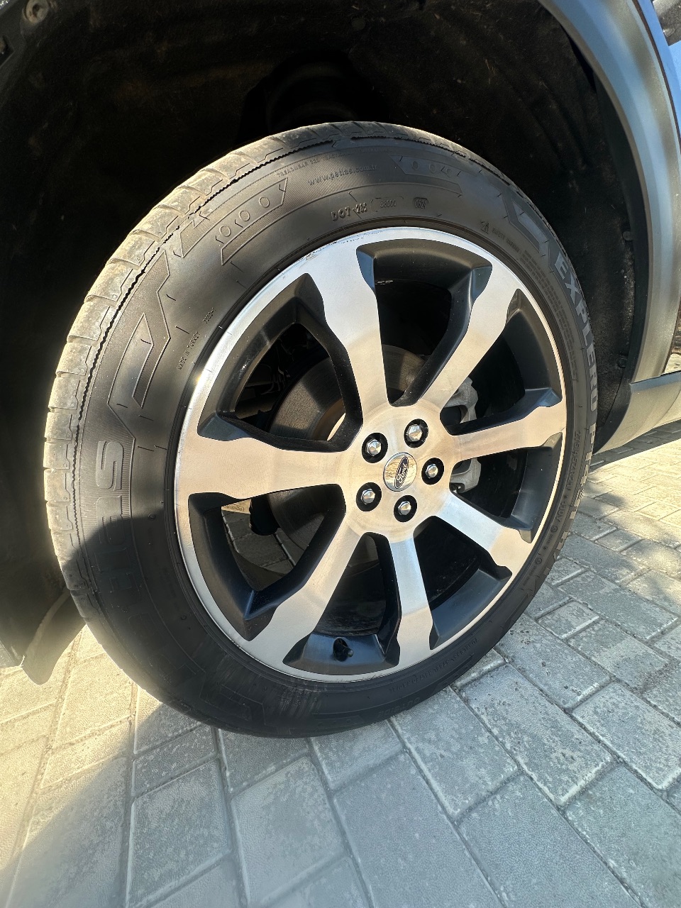 Ford Explorer - фото 9