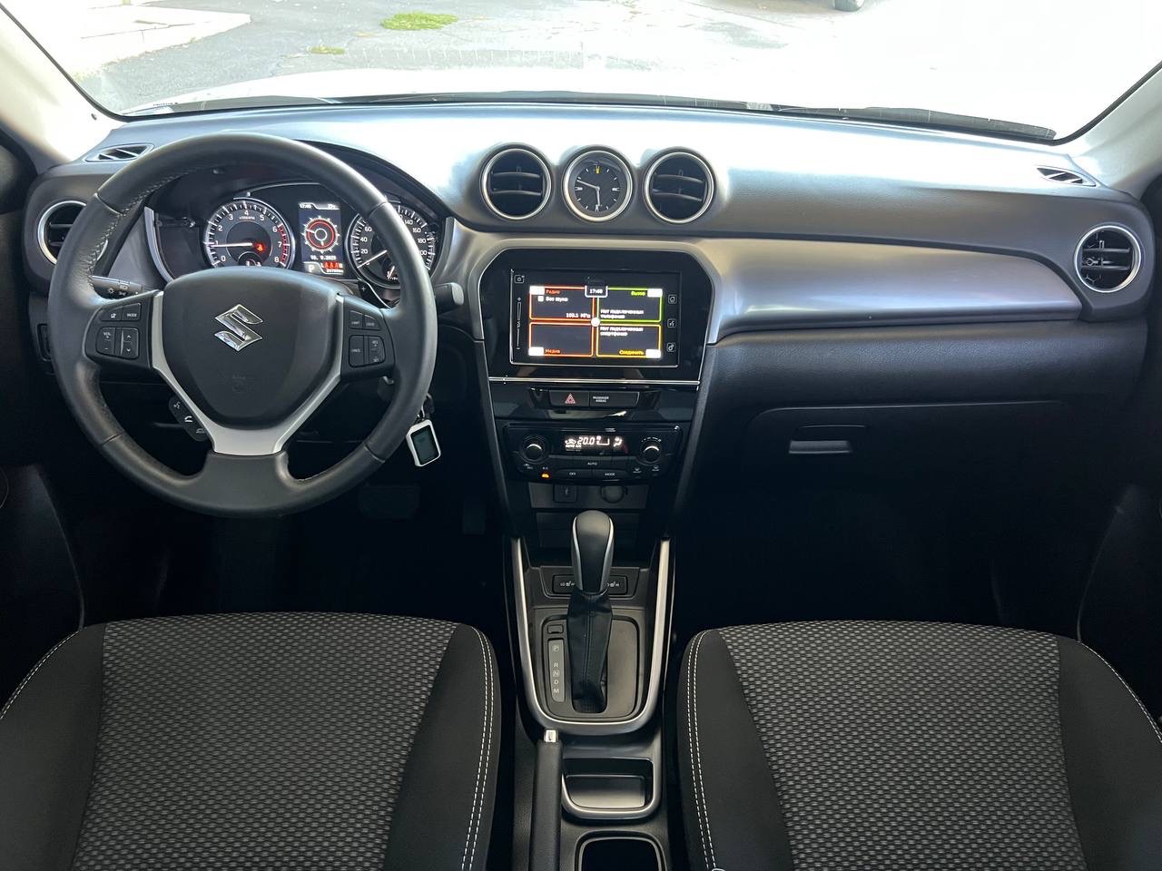 Suzuki Vitara - фото 10