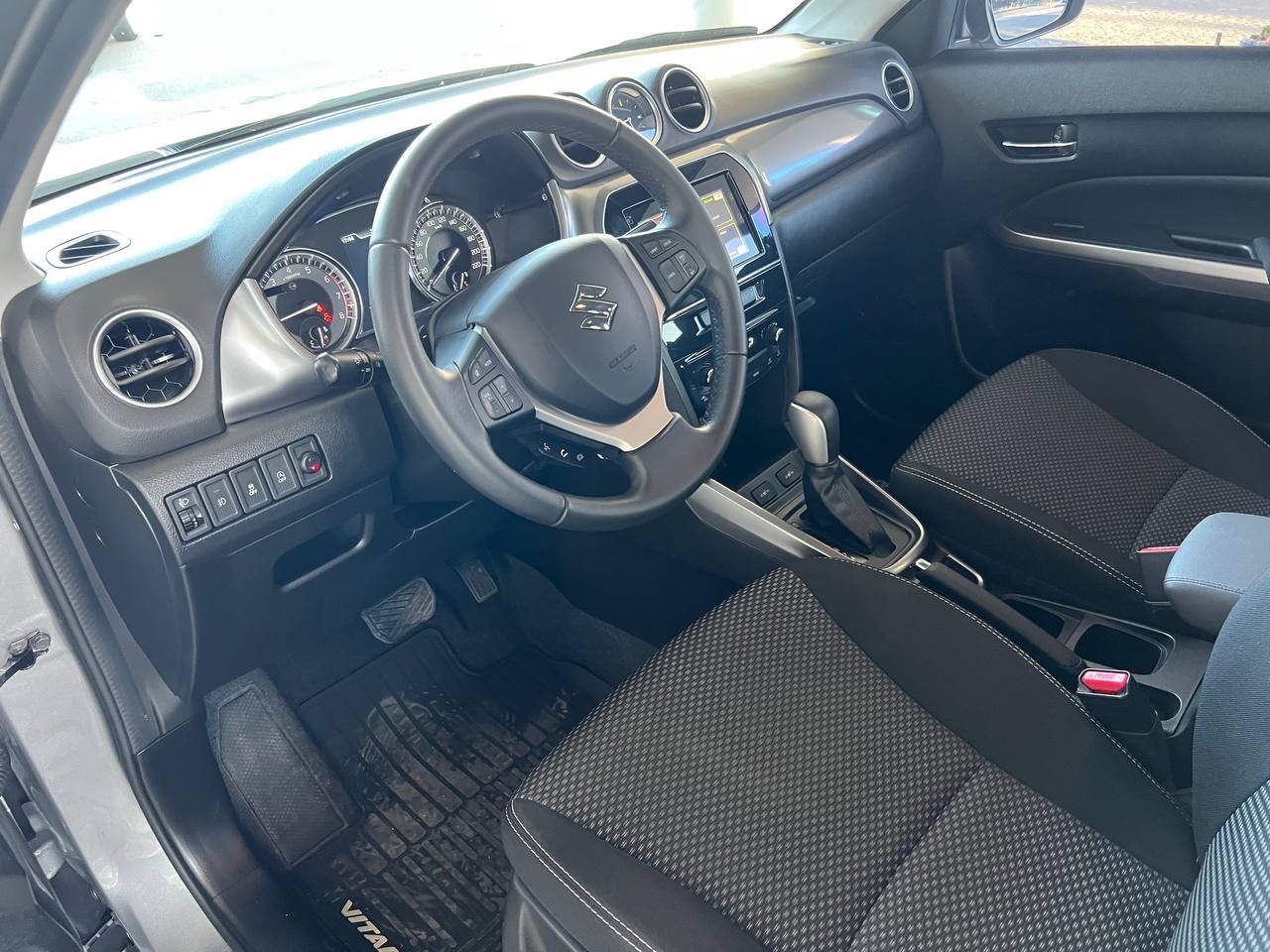 Suzuki Vitara - фото 7