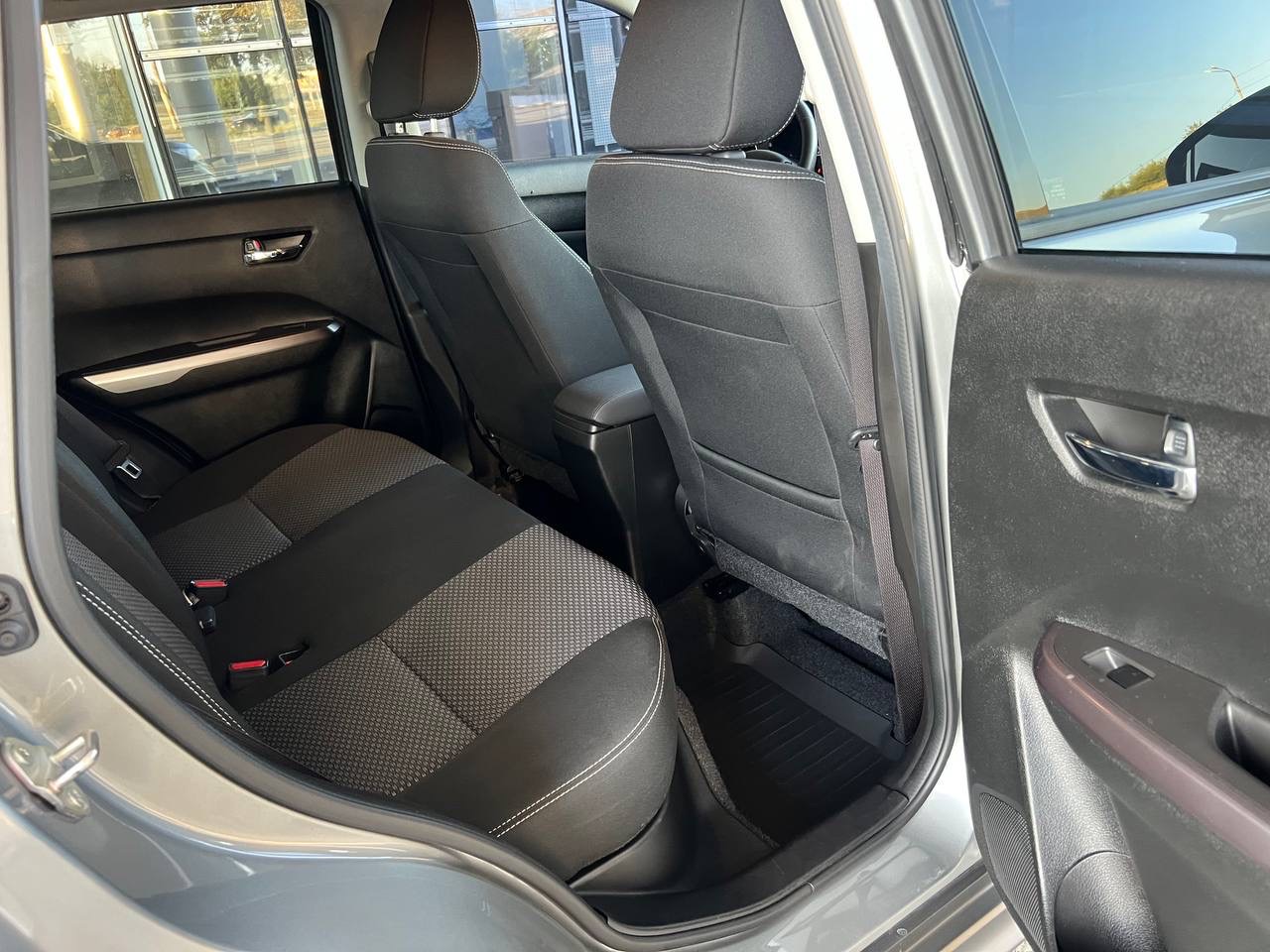 Suzuki Vitara - фото 9