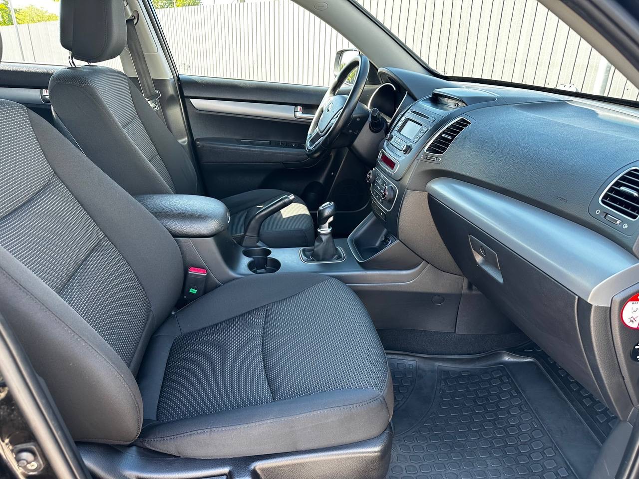 Kia Sorento - фото 26