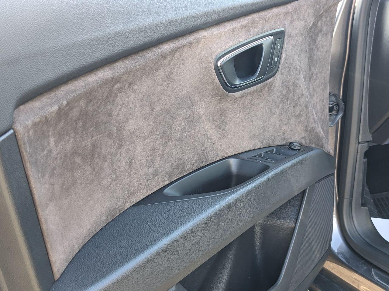 SEAT Leon - фото 4