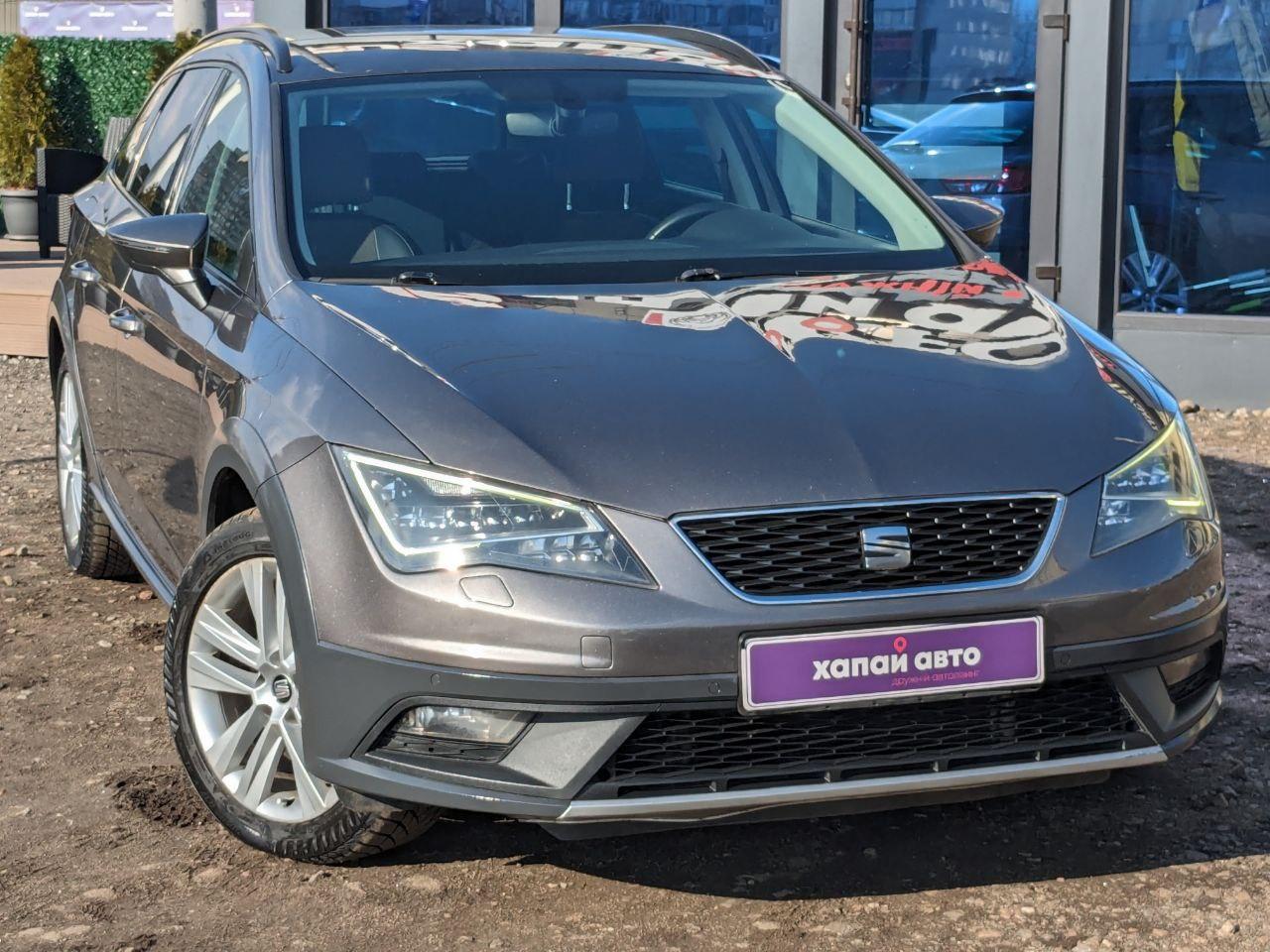 SEAT Leon - фото 1
