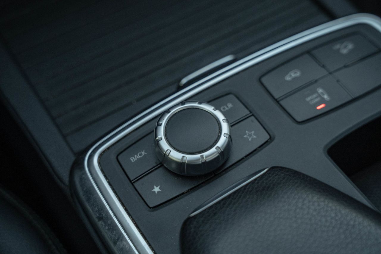 Mercedes-Benz M-Класс - фото 36