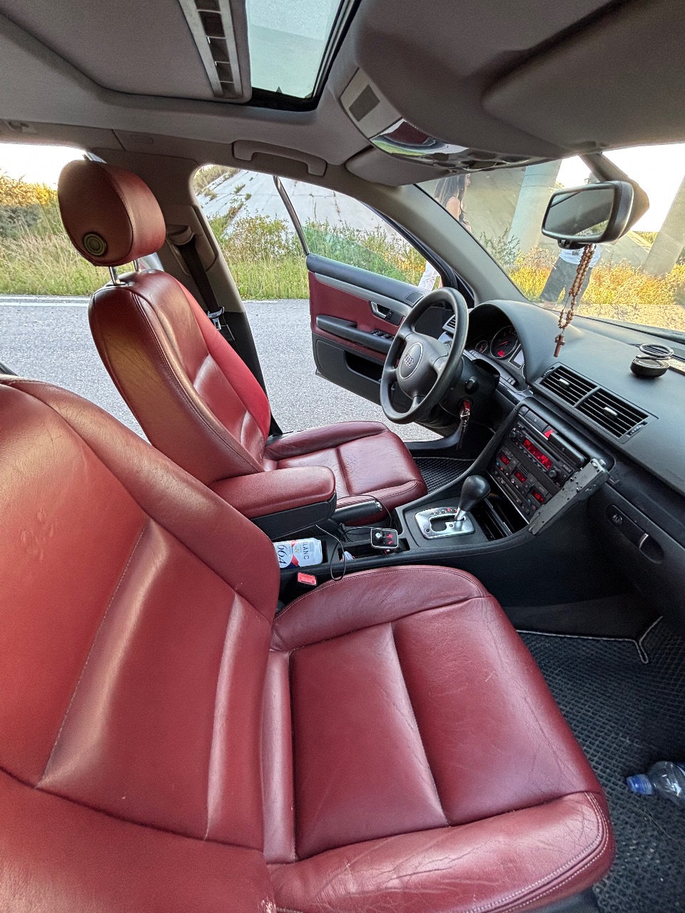 Audi A4 - фото 4