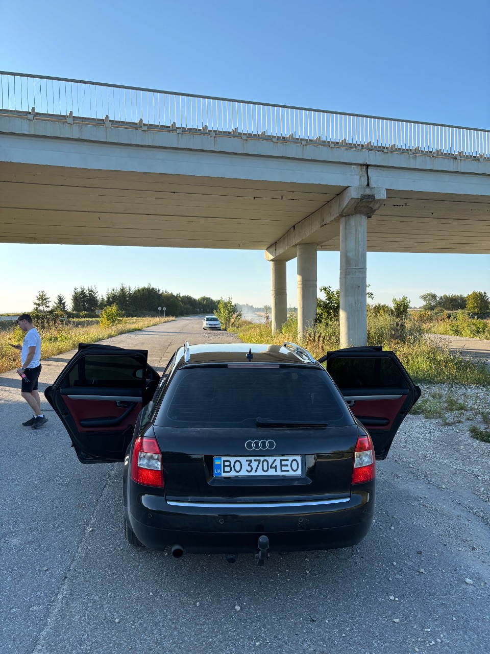 Audi A4 - фото 6