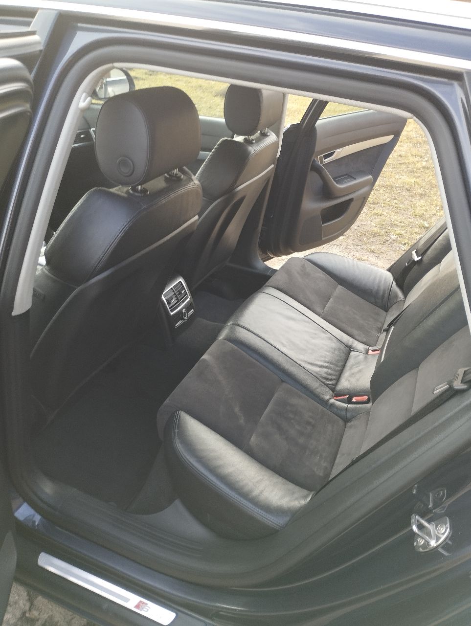 Audi A6 - фото 16