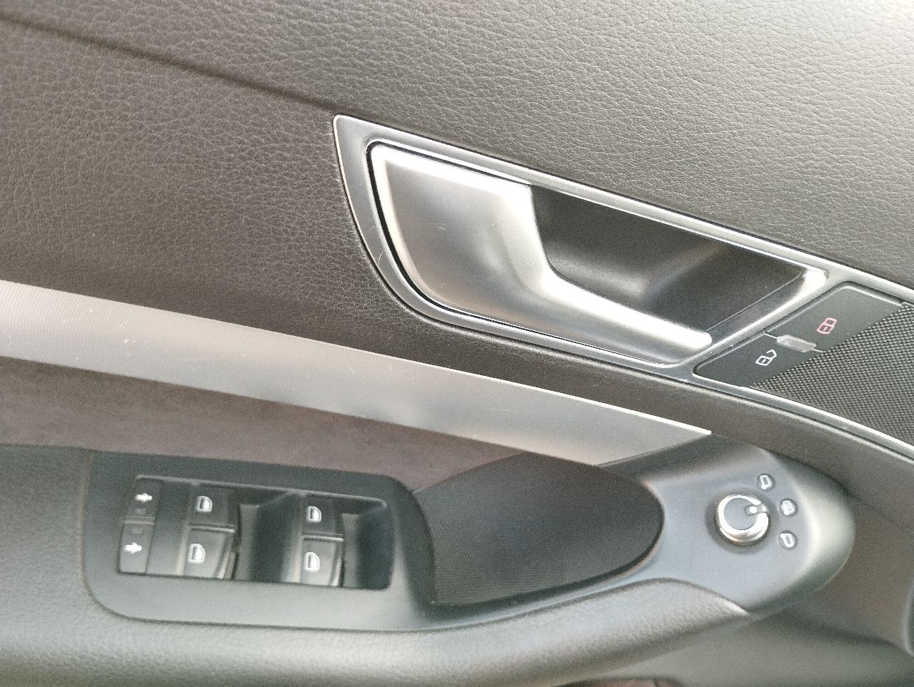 Audi A6 - фото 17