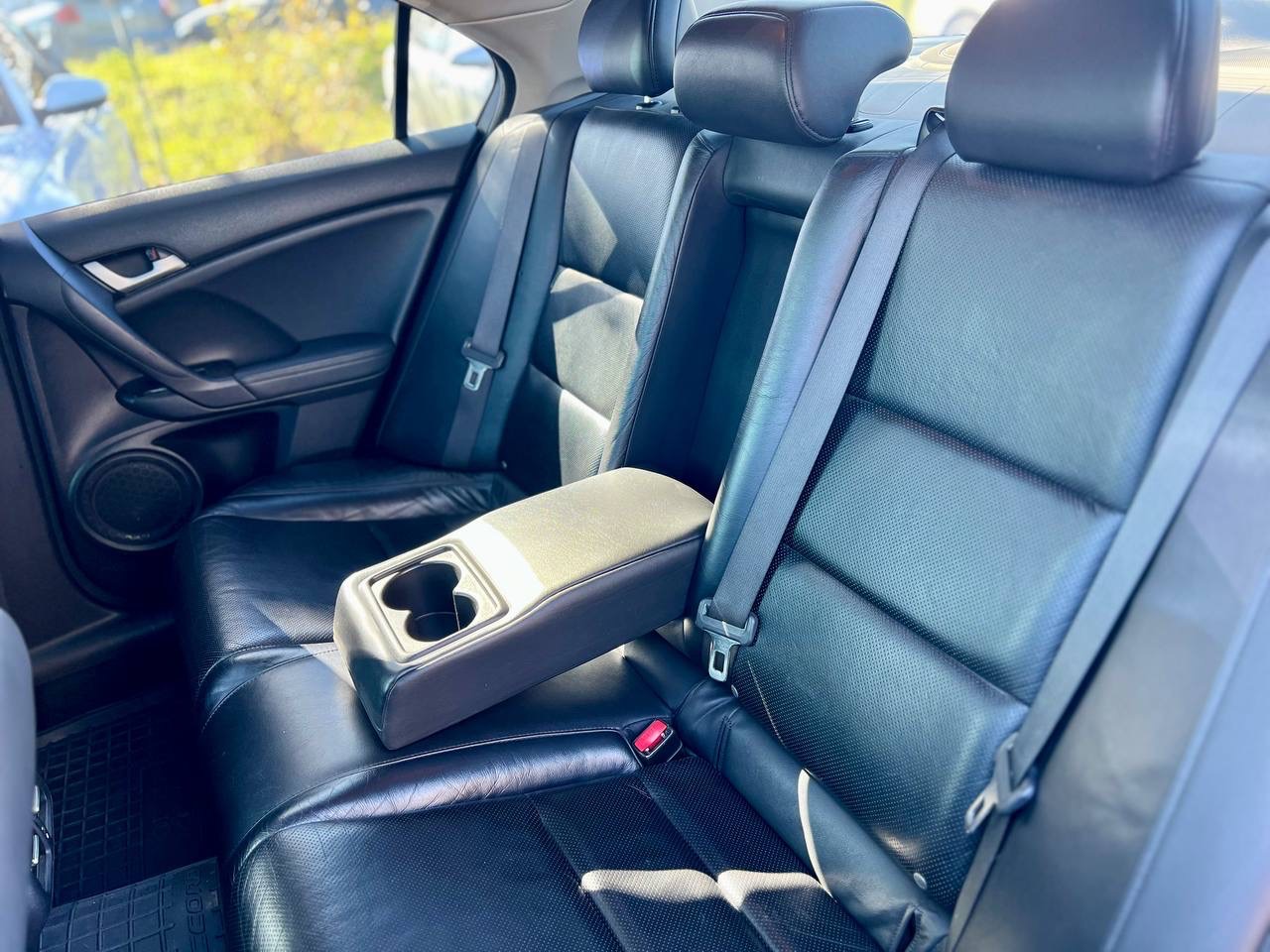 Honda Accord - фото 30