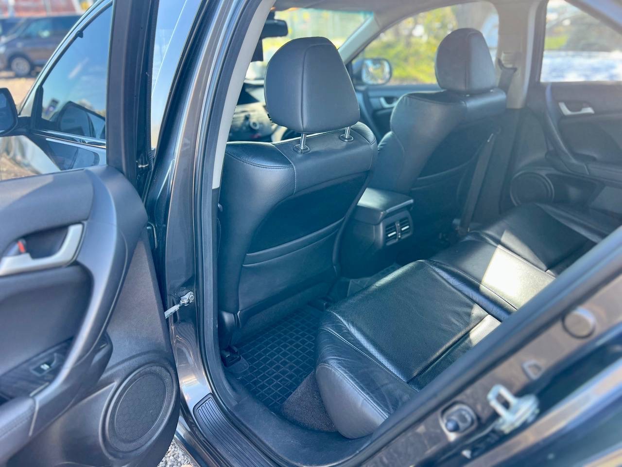 Honda Accord - фото 15