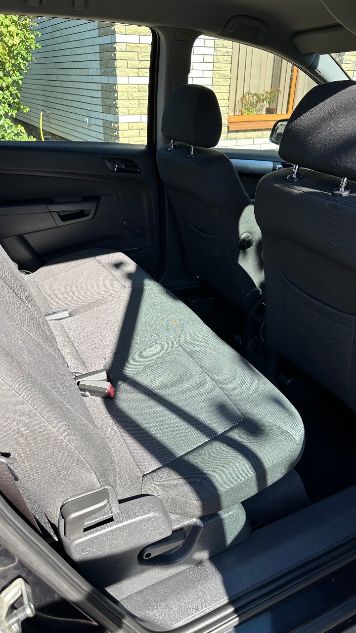 Opel Zafira - фото 14