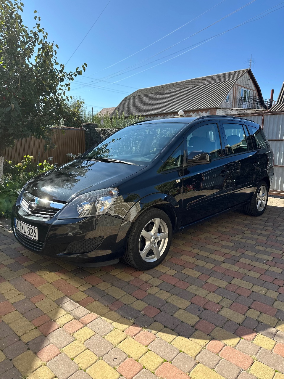 Opel Zafira - фото 4
