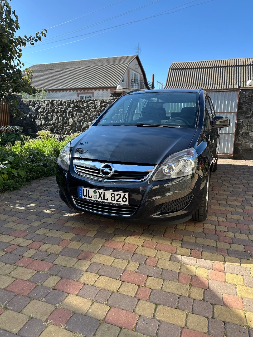 Opel Zafira - фото 1
