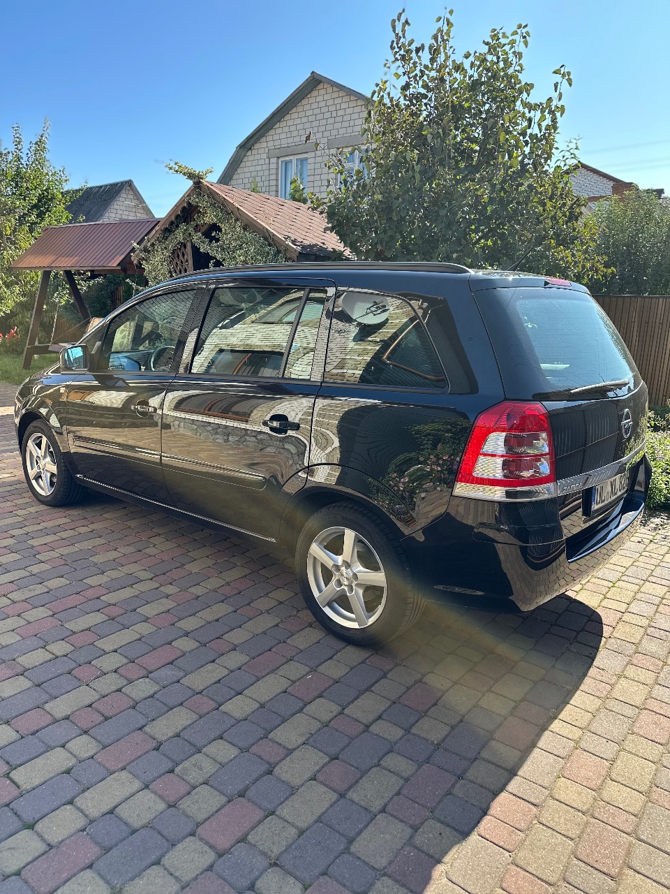 Opel Zafira - фото 10