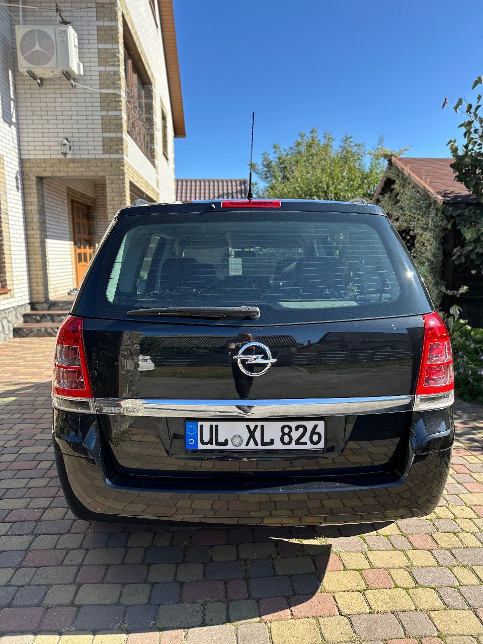Opel Zafira - фото 9