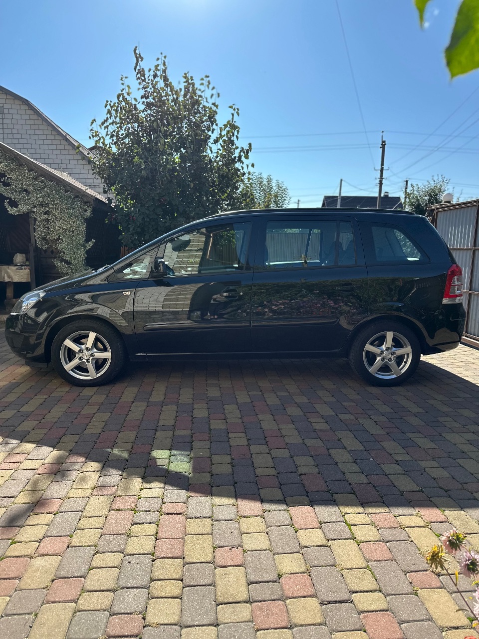 Opel Zafira - фото 5