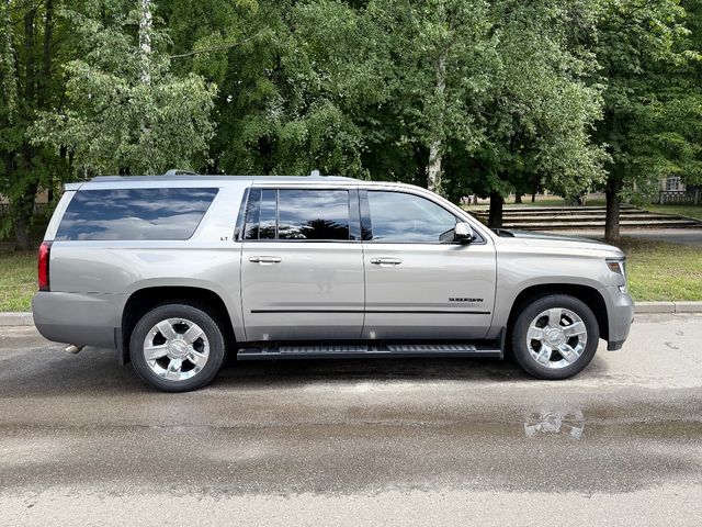 Chevrolet Suburban - фото 2