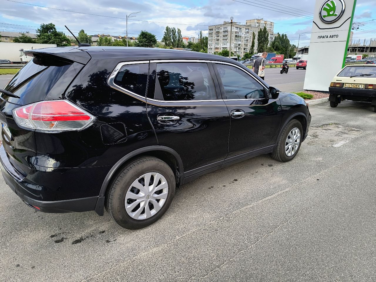 Nissan Rogue - фото 12