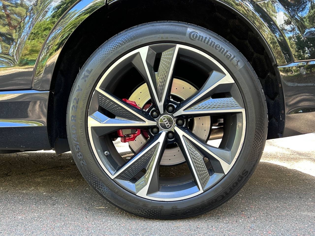 Audi RS Q8 - фото 5