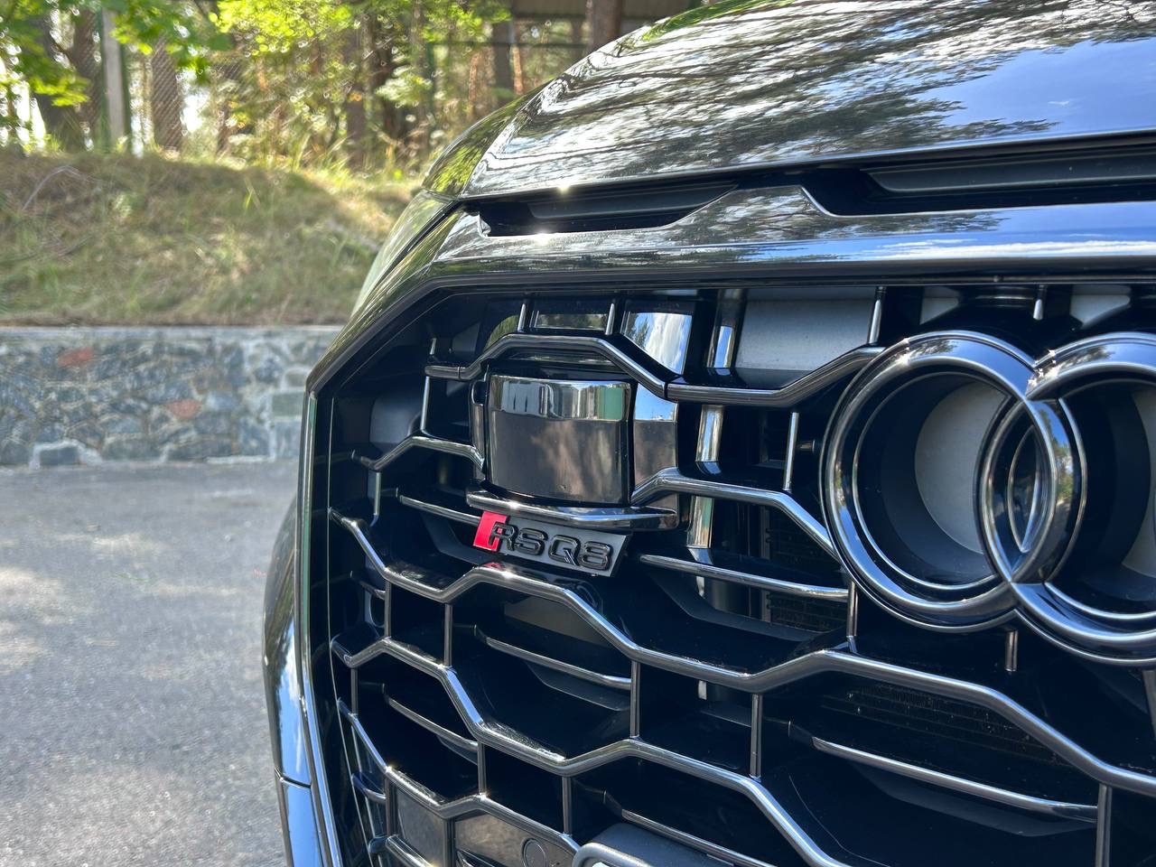 Audi RS Q8 - фото 7