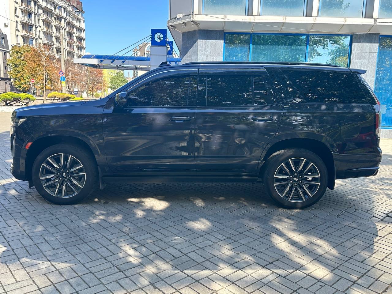 Cadillac Escalade - фото 4