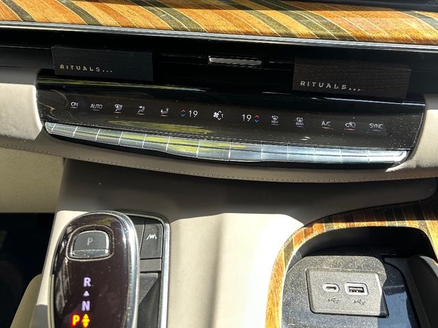 Cadillac Escalade - фото 5