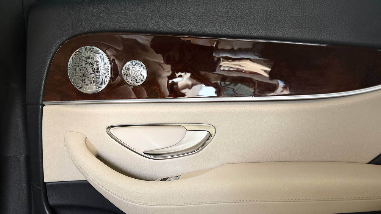 Mercedes-Benz E-Класс - фото 29