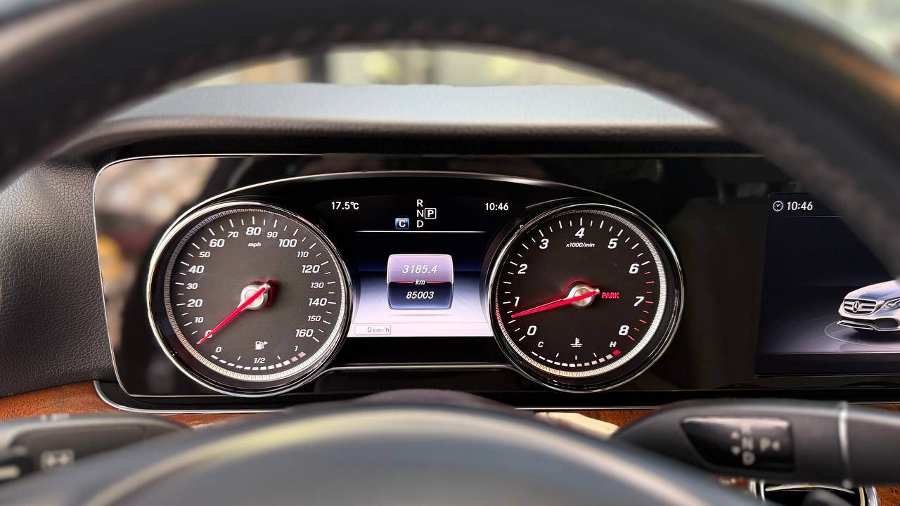 Mercedes-Benz E-Класс - фото 9