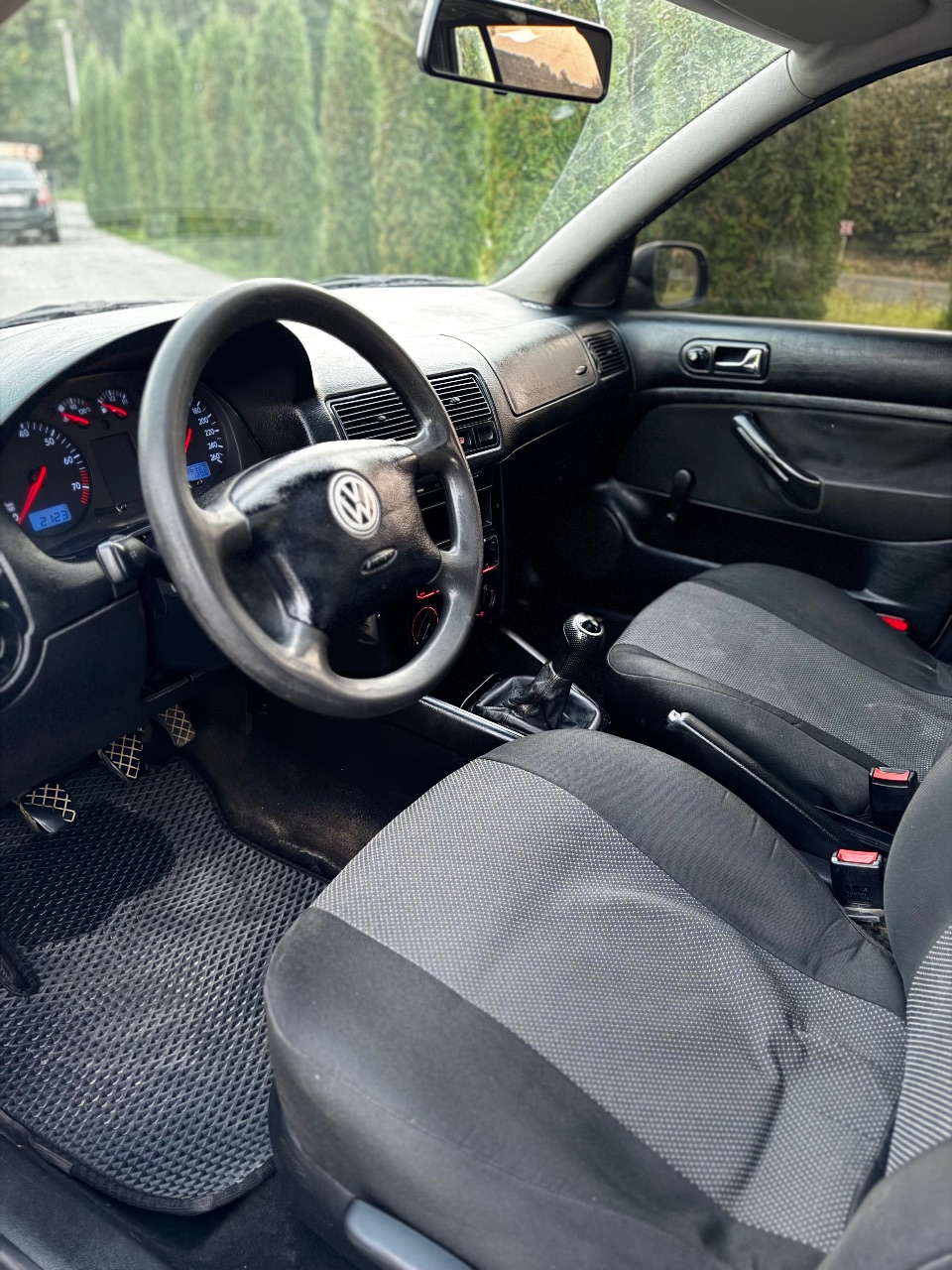 Volkswagen Golf - фото 7