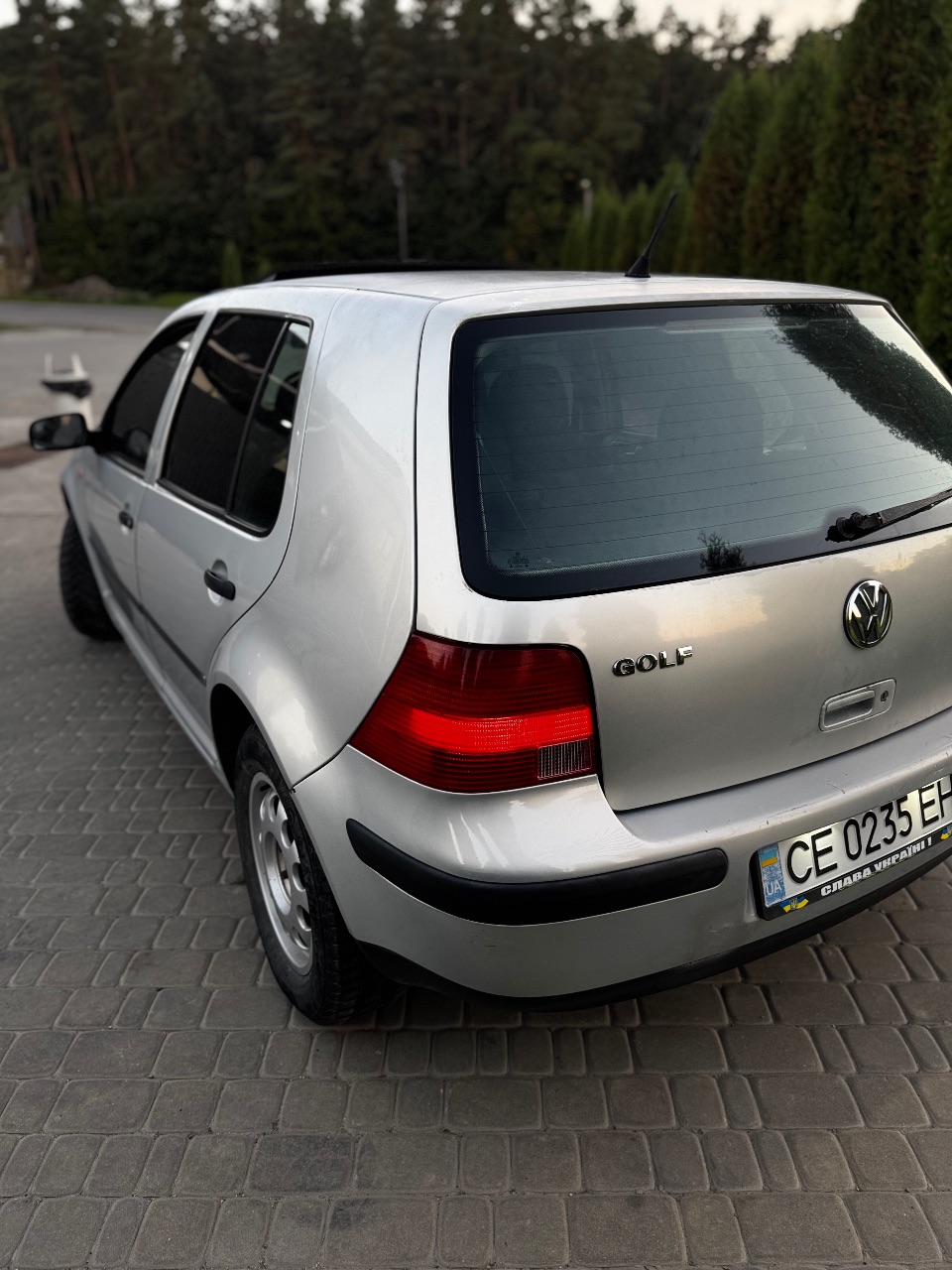 Volkswagen Golf - фото 4