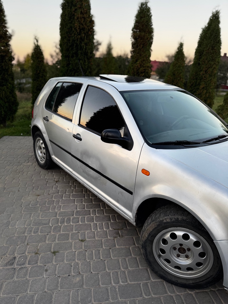 Volkswagen Golf - фото 6