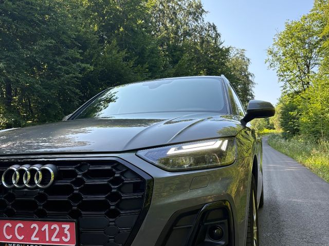 Audi SQ5 - фото 1