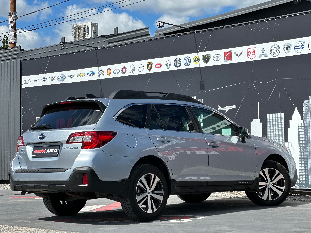 Subaru Outback - фото 3