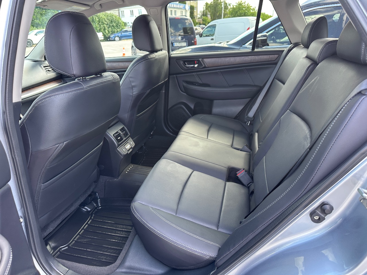 Subaru Outback - фото 5