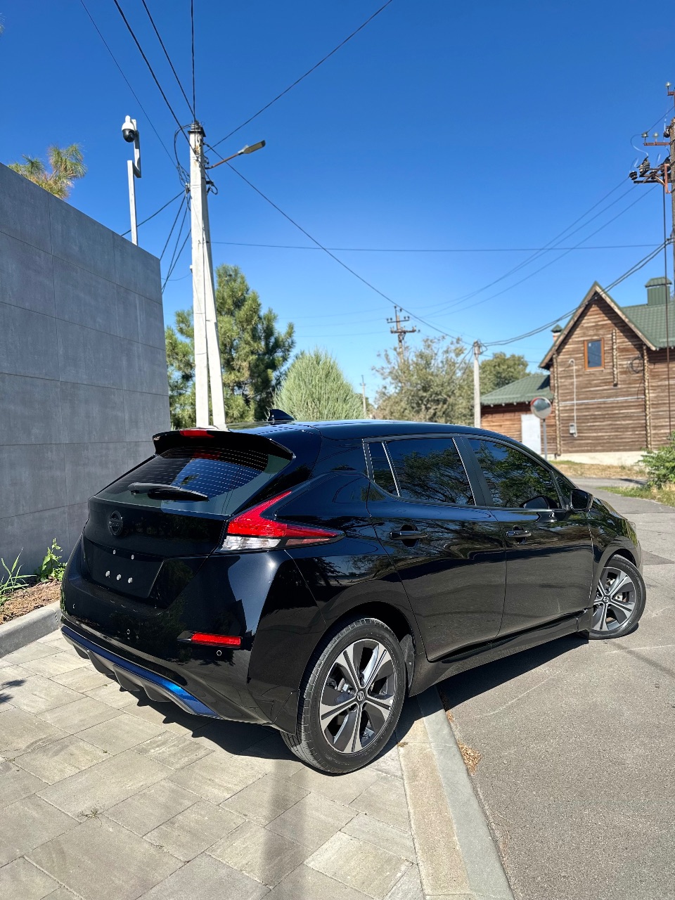 Nissan Leaf - фото 5