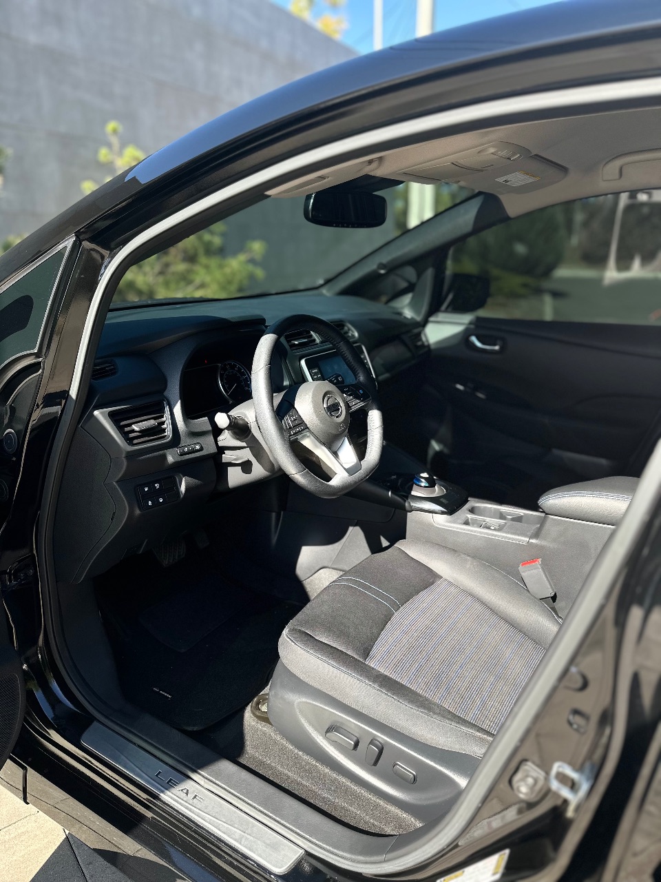 Nissan Leaf - фото 6