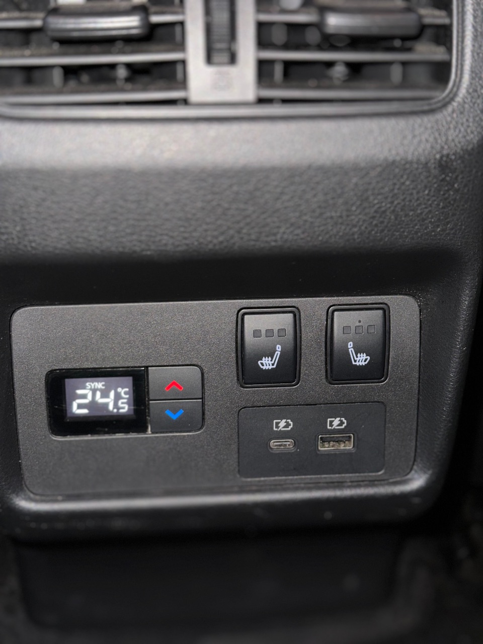 Nissan Rogue - фото 27