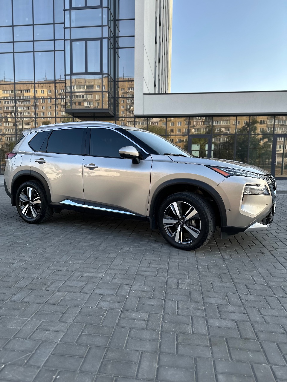 Nissan Rogue - фото 4