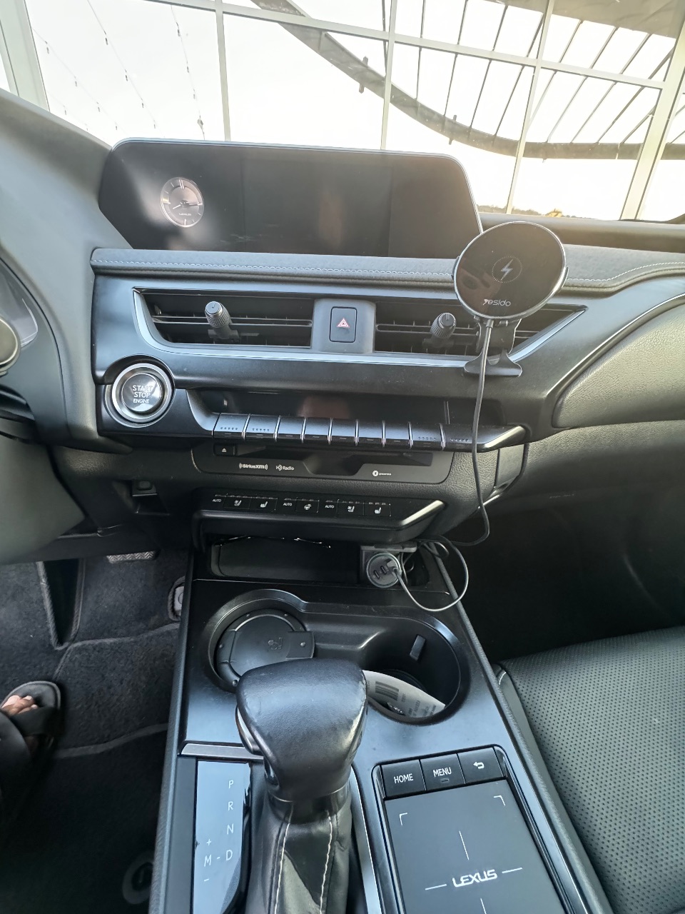 Lexus UX - фото 6