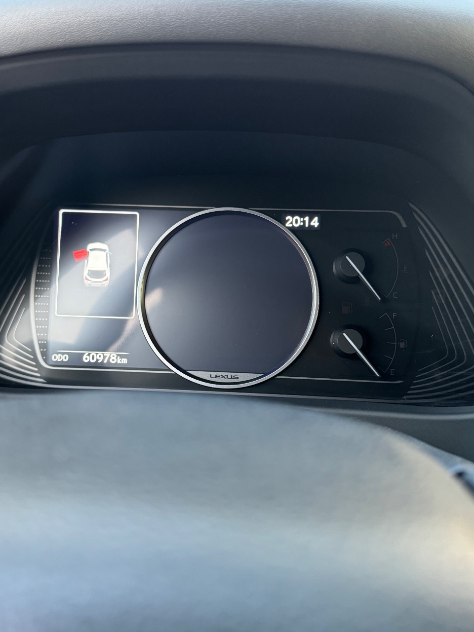 Lexus UX - фото 9