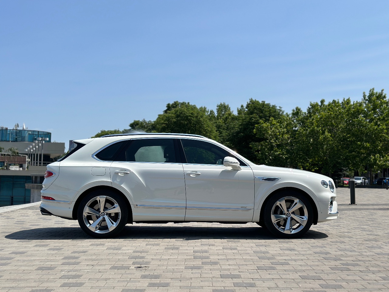 Bentley Bentayga - фото 8