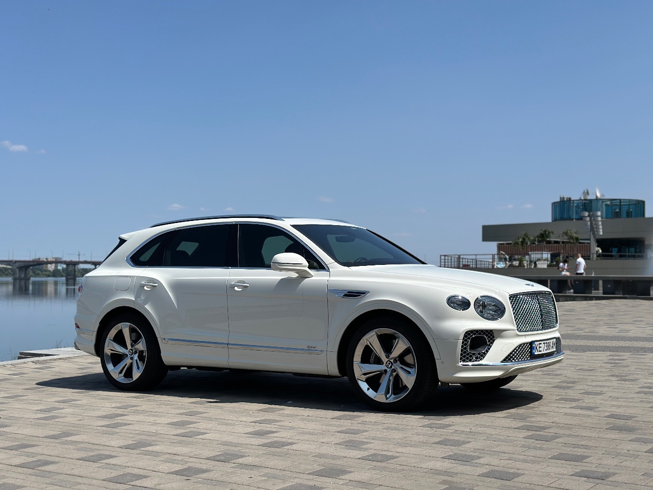 Bentley Bentayga - фото 7